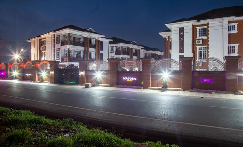Macoba Luxury Apartments كوماسي المظهر الخارجي الصورة